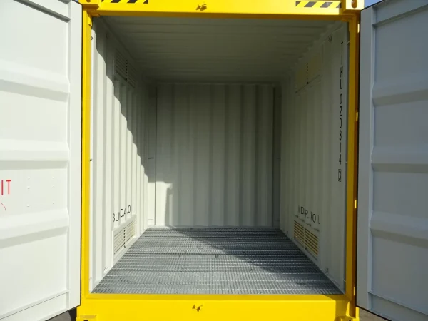 10HC-DG-Inside-min.webp 10ft hoge kubuscontainer voor gevaarlijke goederen