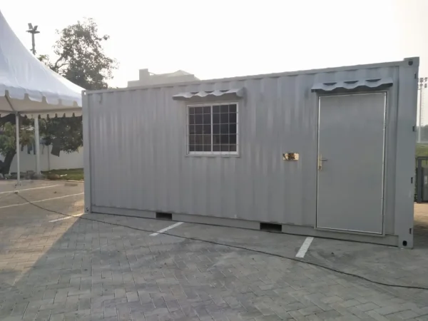20ft kantoorcontainer met 1 deur en raam