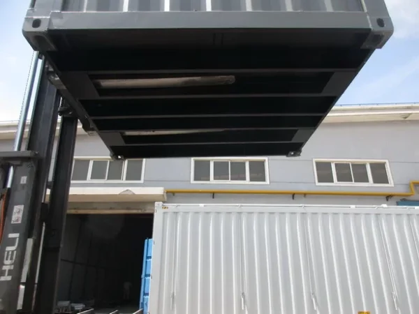 8-Dry-Shipping-Containers-2.webp 8ft droge transportcontainer