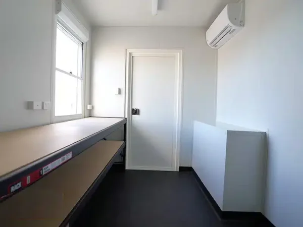 Containerlabs met portaalsysteem