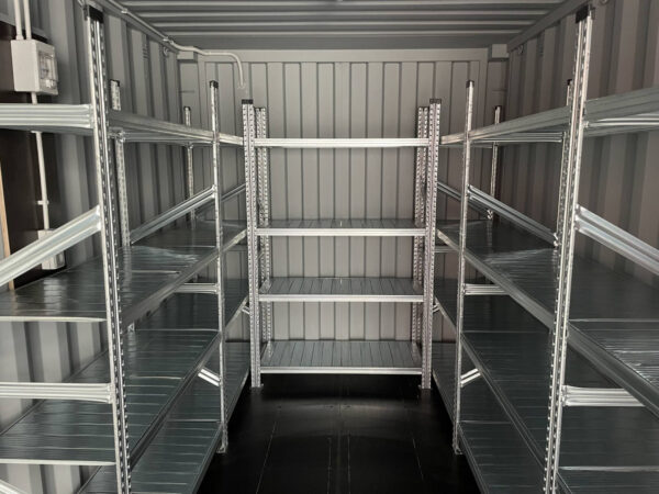 20 Fuß Lagercontainer mit Seitentür, Licht und Regalen – Neu