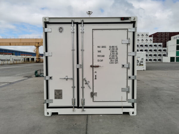 20ft-shipping-container-domestic-reefer-white-new-front.jpg 20-Fuß Kühlcontainer mit Sonderausstattung – Neu
