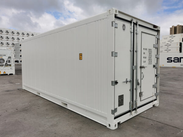 20ft-shipping-container-domestic-reefer-white-new-front-corner-left.jpg 20-Fuß Kühlcontainer mit Sonderausstattung – Neu